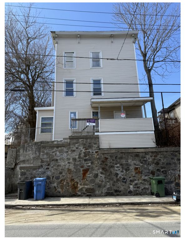 324 Congress Avenue 2, Waterbury, CT 06708
