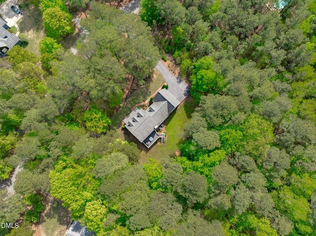 2005 Fox Den, Clayton, NC 27527