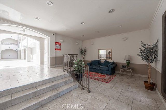 4637 Willis 110, Sherman Oaks, CA 91403