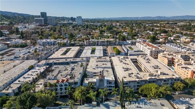 4637 Willis 110, Sherman Oaks, CA 91403