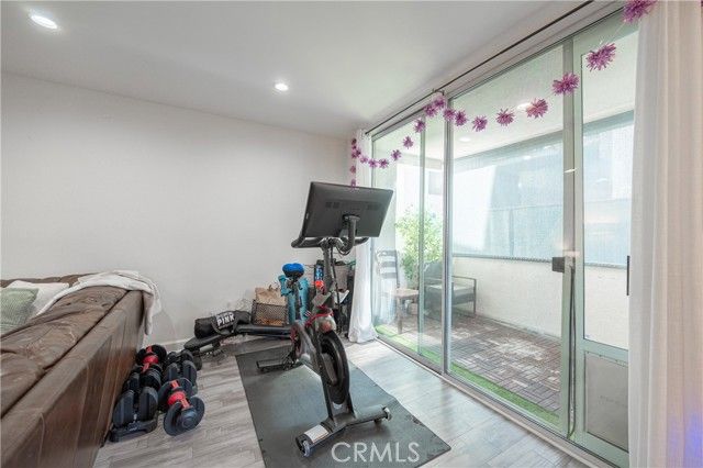 4637 Willis 110, Sherman Oaks, CA 91403