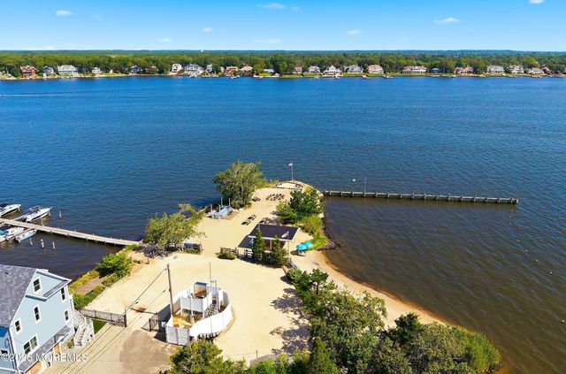 55 Reservation Row, Brick, NJ 08723