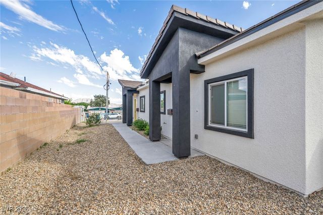 383 North 16th Street, Las Vegas, NV 89101