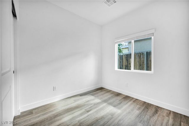 383 North 16th Street, Las Vegas, NV 89101