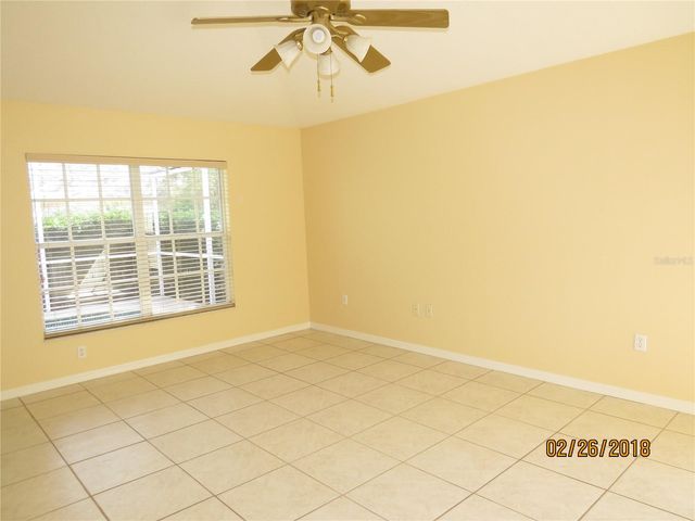 9427 HUNTERS POND DRIVE, Tampa, FL 33647