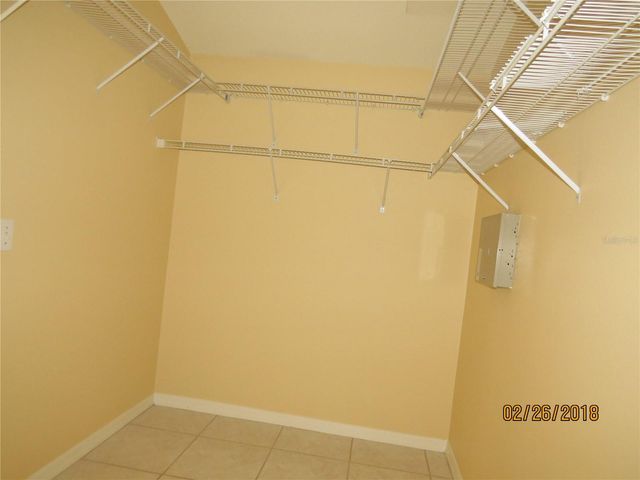 9427 HUNTERS POND DRIVE, Tampa, FL 33647
