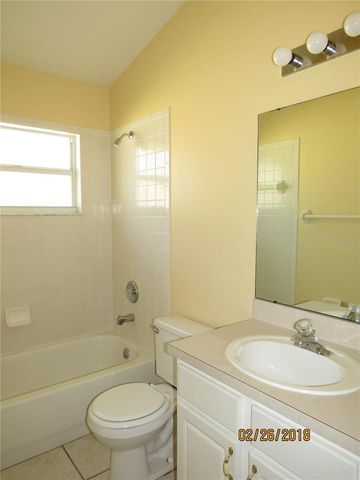 9427 HUNTERS POND DRIVE, Tampa, FL 33647