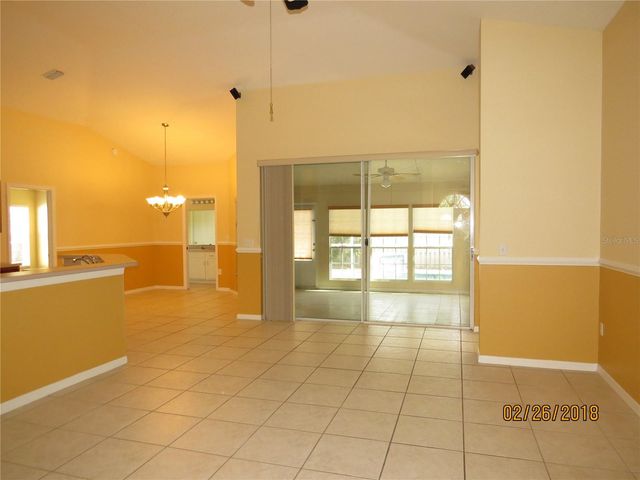 9427 HUNTERS POND DRIVE, Tampa, FL 33647