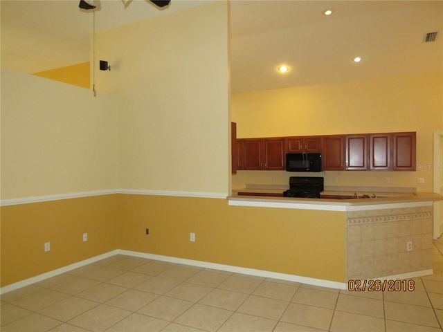 9427 HUNTERS POND DRIVE, Tampa, FL 33647