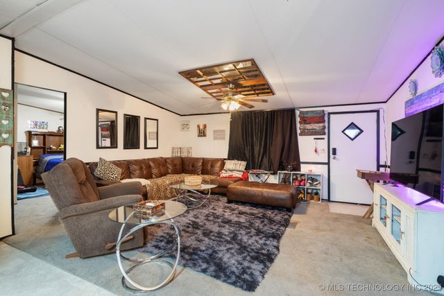 1979 E Davis, Durant, OK 74701