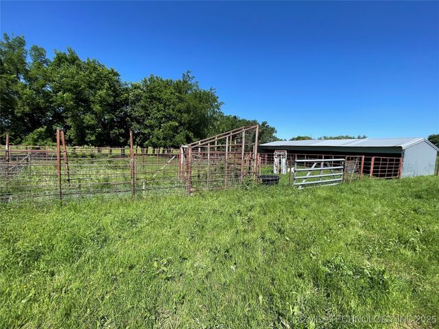 1979 E Davis, Durant, OK 74701