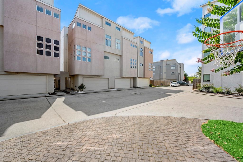 2316 Sperber, Houston, TX 77003