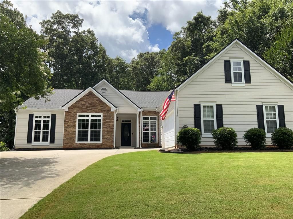1165 Emperor Lane, Hoschton, GA 30548