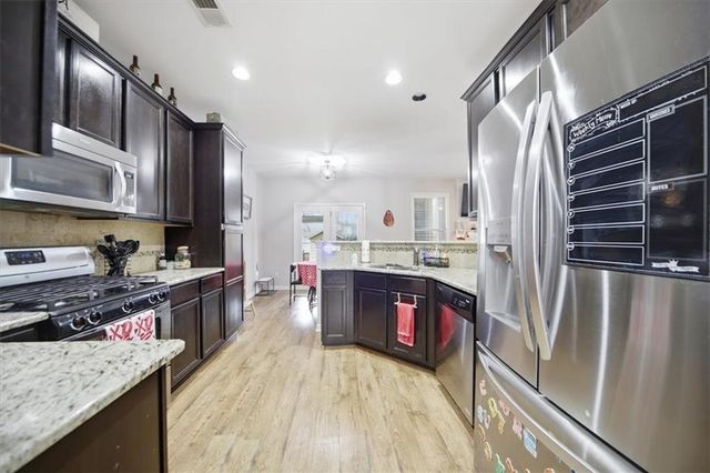 5050 Glencliff Drive, Sugar Hill, GA 30518