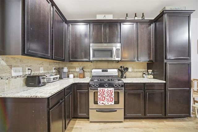 5050 Glencliff Drive, Sugar Hill, GA 30518