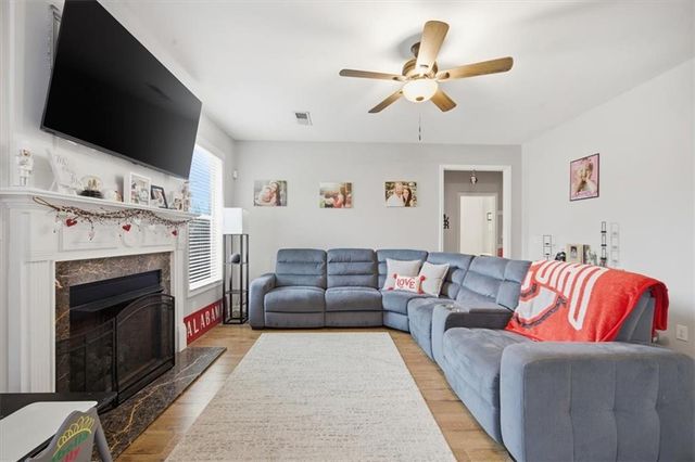 5050 Glencliff Drive, Sugar Hill, GA 30518