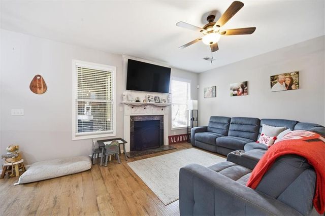 5050 Glencliff Drive, Sugar Hill, GA 30518