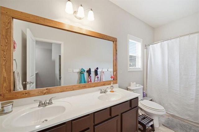 5050 Glencliff Drive, Sugar Hill, GA 30518