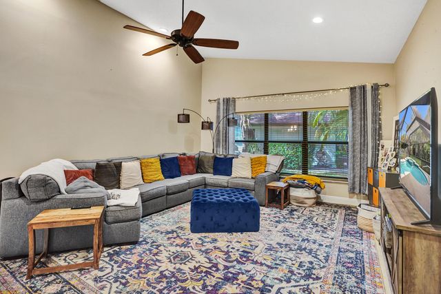 772 Juniper Place, Wellington, FL 33414