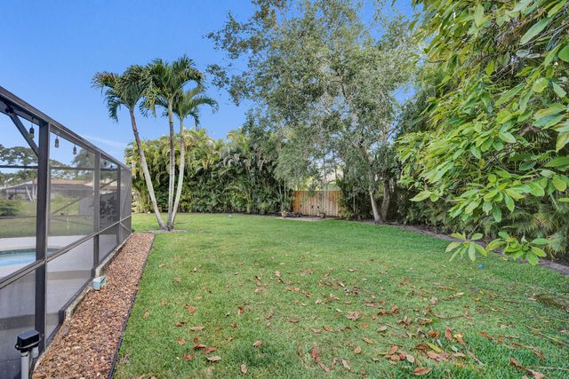 772 Juniper Place, Wellington, FL 33414