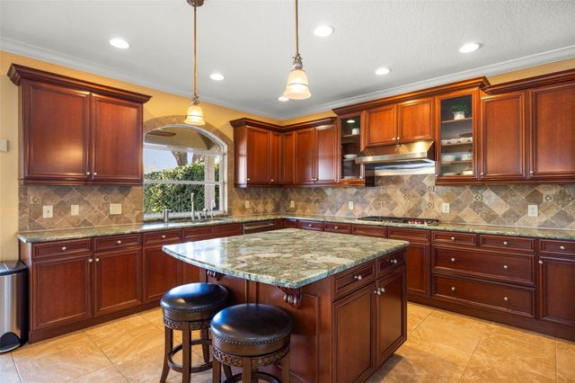 4165 MORENO DRIVE, Palm Harbor, FL 34685