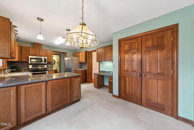 206 Wild Turkey Trail, Chapel Hill, NC 27516