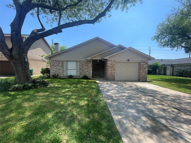 1051 Sierra Shadows Drive, Katy, TX 77450