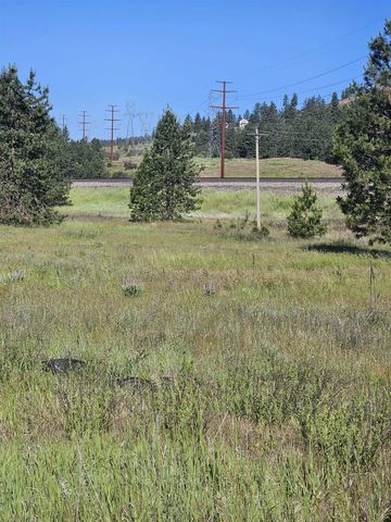 24225 E Rosewood Ave, Newman Lake, WA 99025