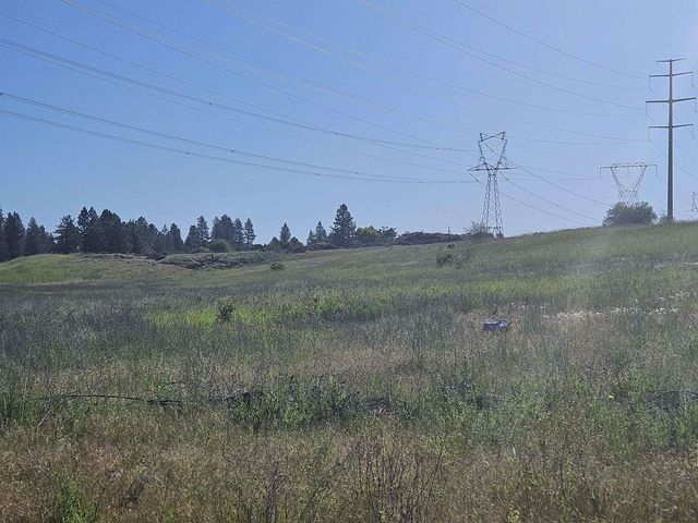 24225 E Rosewood Ave, Newman Lake, WA 99025