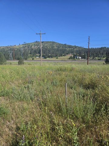 24225 E Rosewood Ave, Newman Lake, WA 99025