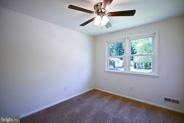 916 BEAVERBANK CIR, Baltimore, MD 21286