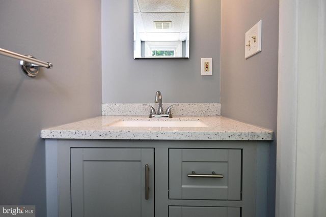916 BEAVERBANK CIR, Baltimore, MD 21286