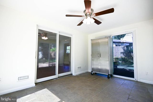 916 BEAVERBANK CIR, Baltimore, MD 21286