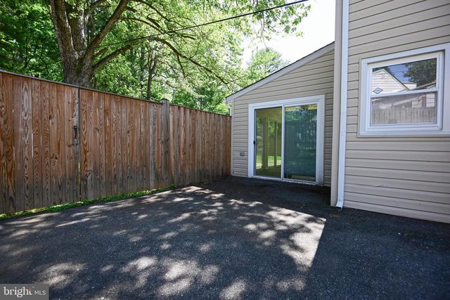 916 BEAVERBANK CIR, Baltimore, MD 21286