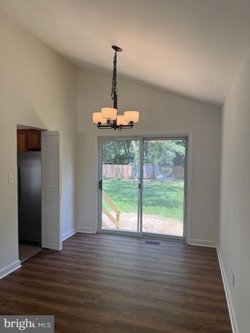 916 BEAVERBANK CIR, Baltimore, MD 21286