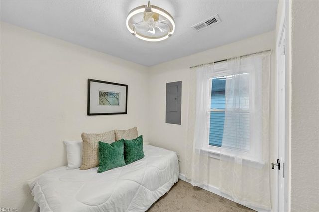 2409 Peach ST, Portsmouth, VA 23704