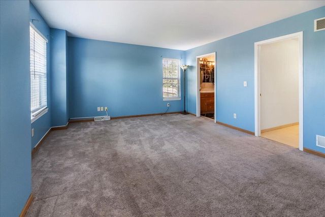 1136 Garfield LANE, Hartford, WI 53027