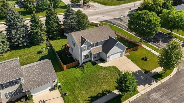 1136 Garfield LANE, Hartford, WI 53027