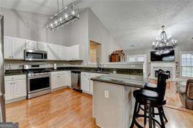 1627 Amhearst Walk Road, Lawrenceville, GA 30043
