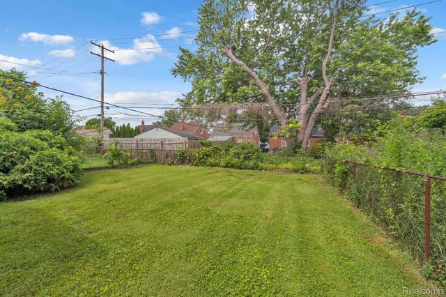 10015 Marion, Redford Charter Township, MI 48239