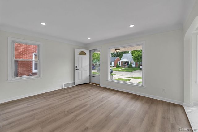 10015 Marion, Redford Charter Township, MI 48239