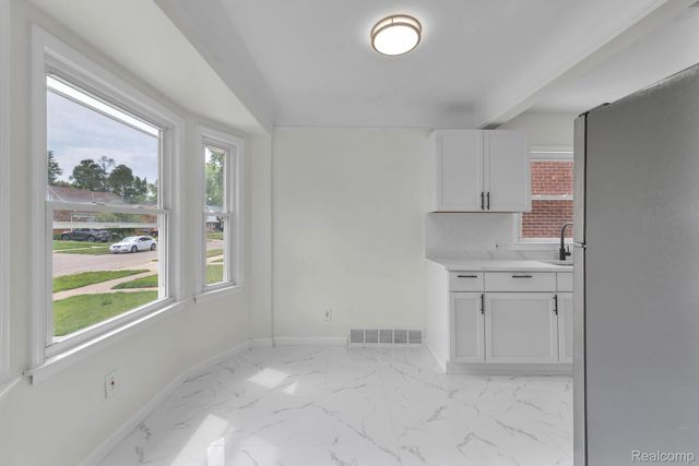 10015 Marion, Redford Charter Township, MI 48239