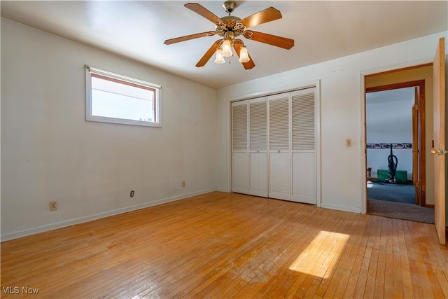 1945 Fairbrook Avenue NE, East Canton, OH 44730