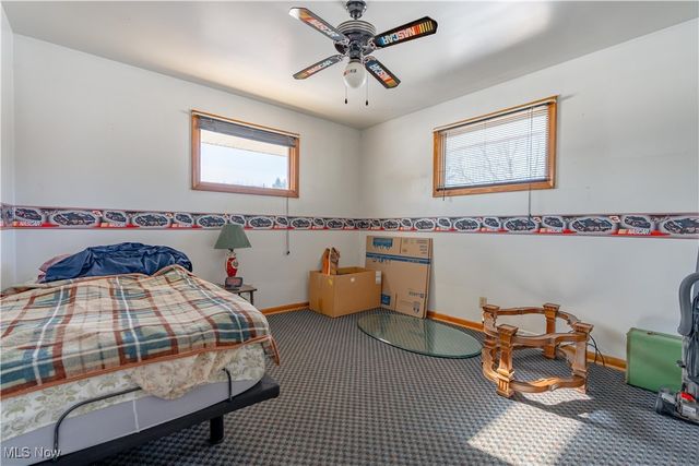 1945 Fairbrook Avenue NE, East Canton, OH 44730