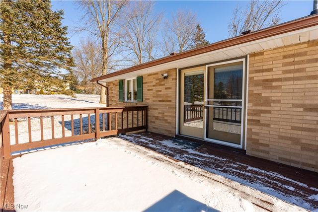 1945 Fairbrook Avenue NE, East Canton, OH 44730