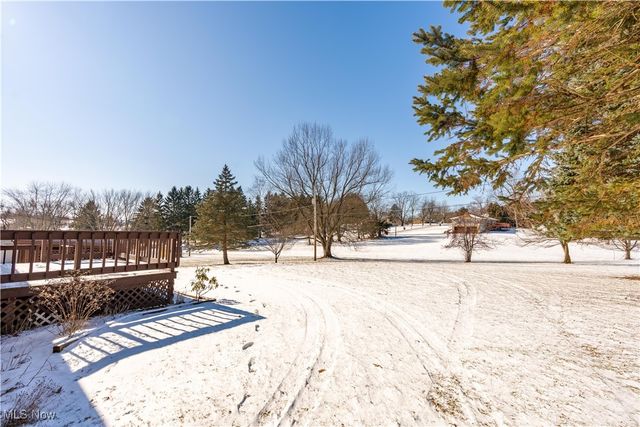 1945 Fairbrook Avenue NE, East Canton, OH 44730