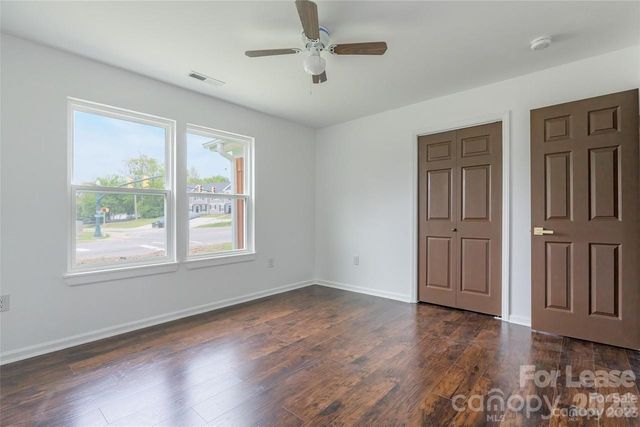 303 Cabarrus Avenue W, Concord, NC 28025