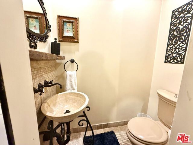 1901 Westholme Avenue, Los Angeles, CA 90025