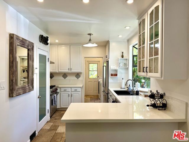 1901 Westholme Avenue, Los Angeles, CA 90025