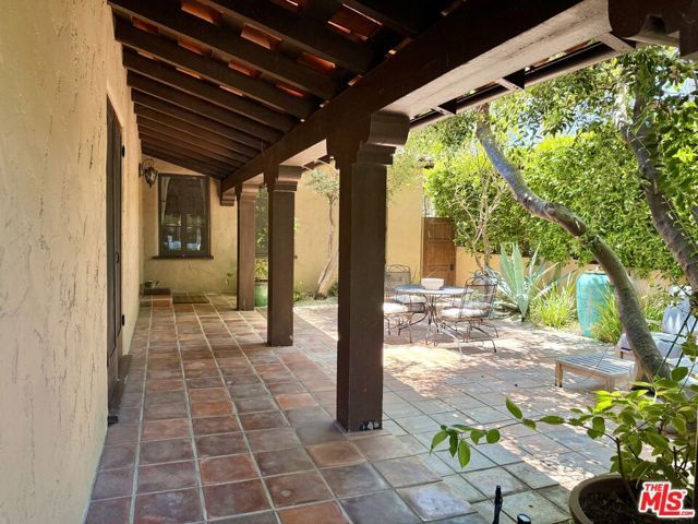 1901 Westholme Avenue, Los Angeles, CA 90025